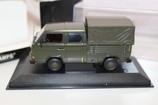 VW T3 Doka Pritsche " Bundeswehr" (Lackierung  glänzend)  1:43 – Minichamps