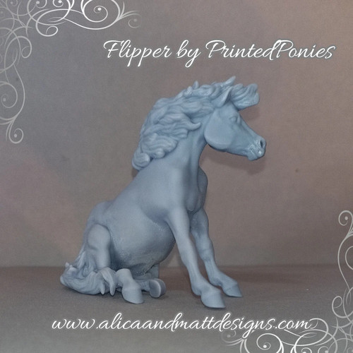 Sitzendes pony flipper von - sitzendes, "flipper"
