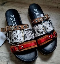Auffällige Echtleder Pantoletten Sandalen MJUS Gr.37 Neu