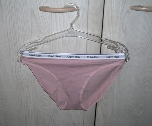 Calvin klein modern logo - 1,