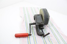 Alte Antike Schleifmaschine, Handkurbel, Tischschleifbock, Poliermaschine, A3.4