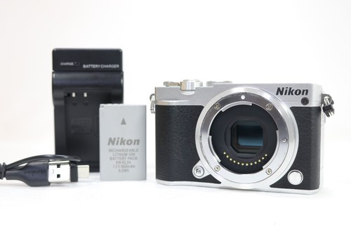 Fast neuwertig nikon 1 j5 - neuwertig],