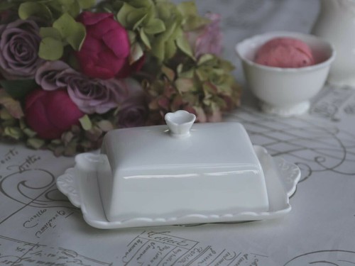 Chic antique butterdose - antique,