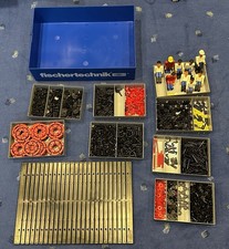 Fischertechnik Konvolut "Figuren, Kegelzahnräder, Zahnräder, Sonderteile"