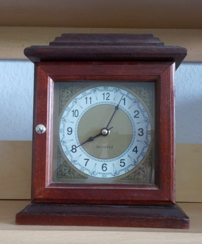 Tisch kaminuhr mit gehäuse - tisch-/kaminuhr,