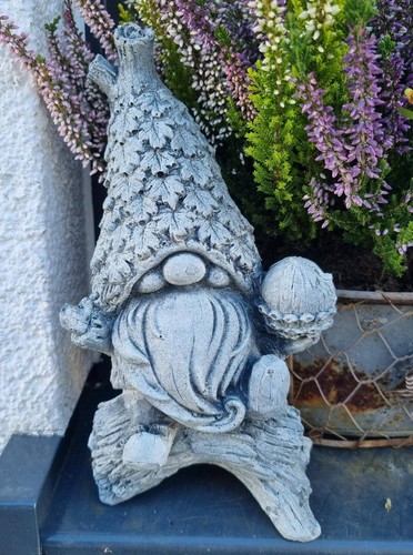 Massive steinfigur gartenzwerg - steinfigur,