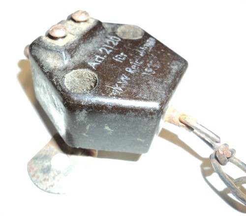 Bremslichtschalter aus bakelit - bremslichtschalter,