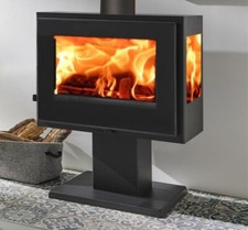 EEK A+ 3-Scheiben-Kaminofen