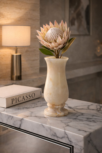 Vintage onyx vase - vintage, alabaster