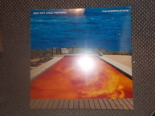 Red hot chili peppers - red,