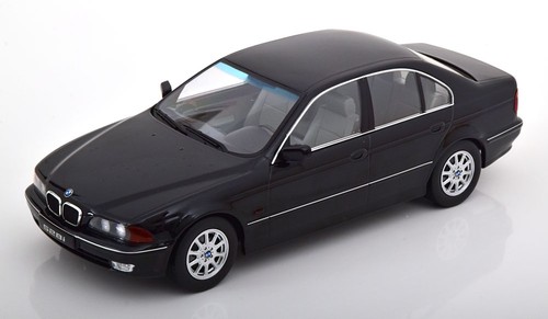 Scale bmw 528i e39 - 1:18,