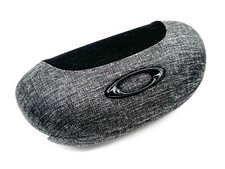 1 großes Oakley Brillenetui