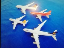 5 MINIATUR FLUGZEUGE METALL VERSCHIEDENE AIRLINES
