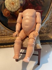 Antiker Toddler Körper