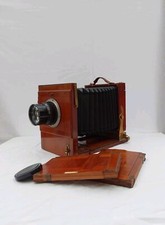 Antike Holz Großformatkamera mit Meyer Görlitz Trioplan f4.5 300mm