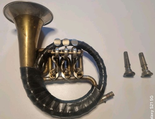 Sehr altes jagdhorn ventile - sehr,