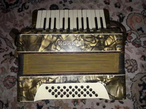 Accordion hohner student - student, iv