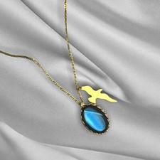 Schwalbe Blaues Cabochon