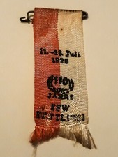 Plakette Nadel Kittlitz 110 Jahre Feuerwehr 1976 Oberlausitz Fahne Band Spange