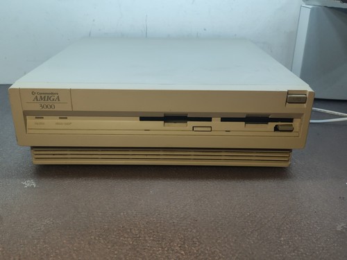 Commodore amiga 3000 - commodore,