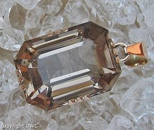 Anhänger mit Rauchtopas in