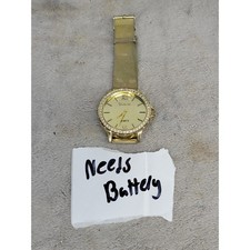 Geneva Womens Gold Tone Mesh