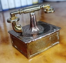 Vintage 1970er Puppenhaus Telefon 1:12 Messing Miniatur altmodisch Diorama 32,5g