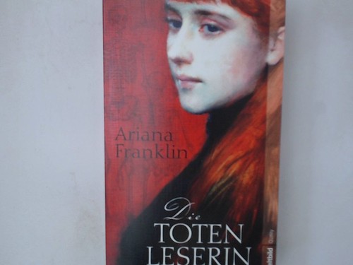 Die totenleserin roman - roman, ariana