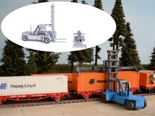 MU N-S00087 - Containerstapler