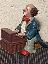Gilde Clown Musiker mit Piano