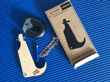 Gnar Wall US Box Surfboard Surfbrett Wellenreiter Aufhängung Holz