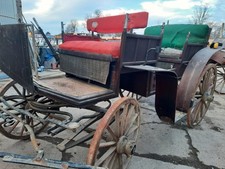 Kutsche Pferdekutsche Antik aus Holz 
