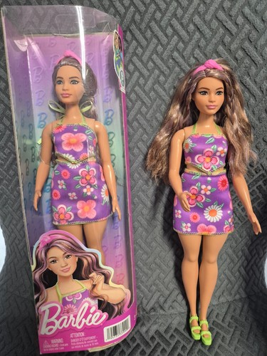 Barbie fashionistas curvy - barbie,