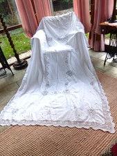 alte Tischdecke festlich Handarbeit Richelieu Stickerei Häkelborte 240x170