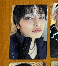 I.N STRAY KIDS Official