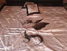 Tagesdecke silber/schwarz mit 2 passenden Kissenhüllen