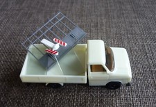 Herpa 4028 Ford Transit Mk2 Pritsche weiß Glastransporter silbernes Gestell 