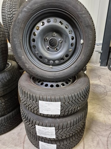 Satz winterräder auf - winterräder,