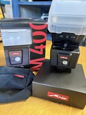 Metz mecablitz M400 Kompakter Systemblitz für Olympus und Panasonic