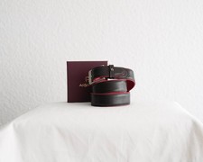 Dunkelbrauner Gürtel von