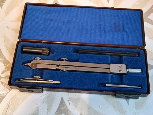 Reißzeug zirkelkasten etui - reißzeug,