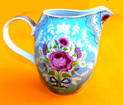 Krug aus porzellan milchkrug - krug,