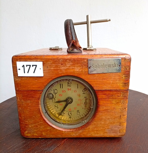 Taubenuhr holzgehäuse analog - taubenuhr,