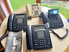 4 AGFEO digit. System-Telefone 1 x ST40 (schwarz) 3 x ST30 (2xschwarz 1x weiß)