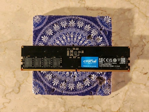 Crucial 16gb cl46 - 16gb),