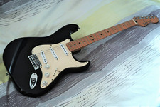 Fender Stratocaster mit Pribora-Voodoo Custom SCs ! Super Pickups - Top Sound !