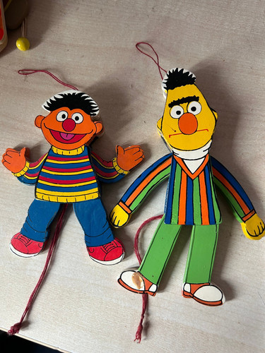 Hampelmann ernie und - hampelmann,