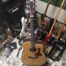 E-Akustikgitarre Taylor 210ce