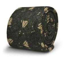 Frederick Thomas Dunkelgrau