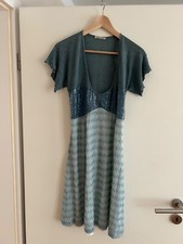 Modisches Sommerkleid für